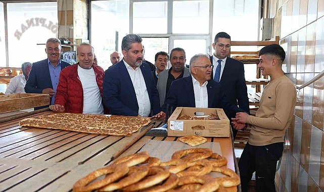 Başkan Büyükkılıç'tan Pınarbaşı'da esnaf ziyareti