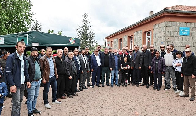 Başkan Çolakbayrakdar, şükür sofrasında vatandaşlarla buluştu
