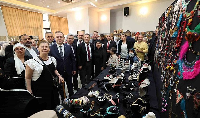 Başkan Gökçe'den kursiyerlere: "Bu kıymetli eserleri ekonomiye kazandıracağız"