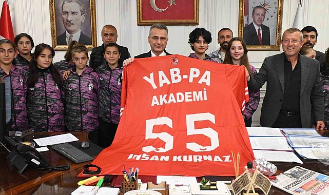 Başkan Kurnaz: "İlçemize yeni spor alanları kazandıracağız"