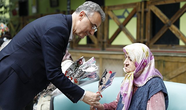 Başkan Kurnaz: "Tüm anneler başımızın tacı"