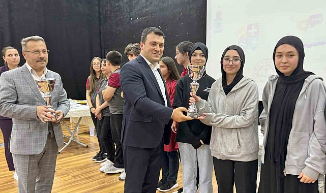 Başkan Özdoğan: "Gençlerimizin yanında olmaya devam edeceğiz"