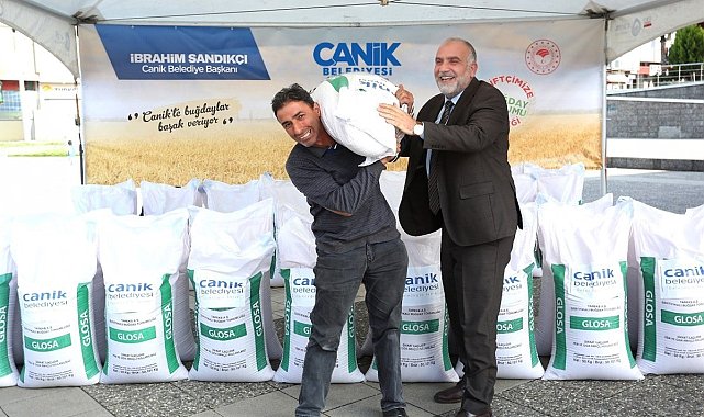 Başkan Sandıkçı: "Çiftçilerimize destek vermeye devam edeceğiz"