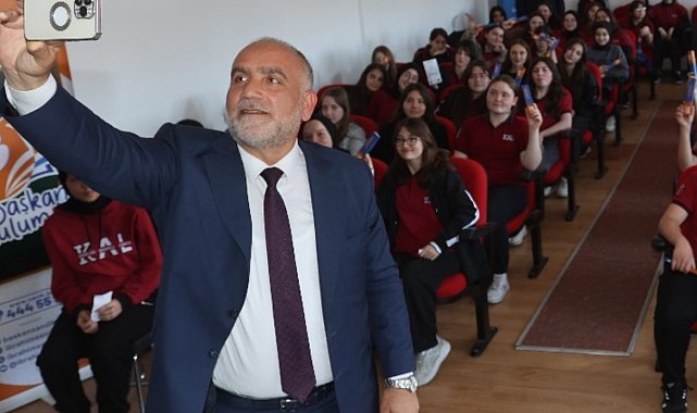 Başkan Sandıkçı: "Eğitim atağımızla vizyon projelere imza attık"