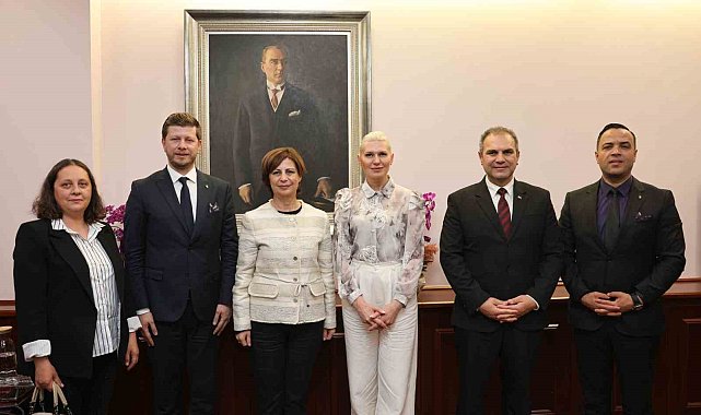 Başkan Subaşı, "Şehrimiz için çevre il ve ilçelerle yakın iletişim kurmaya devam ediyoruz''