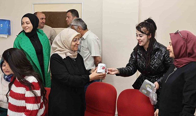 Başkan Yalçın Hemşireler Günü'nü unutmadı