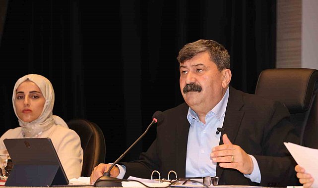 Başkan Yıldız: "12 yıldır işe gelmeden, çalıştığı birimi bilmeden maaş alan personeller tespit ettik"