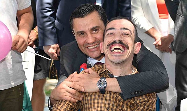 Başkan Zeyrek: "Engelsiz kardeşlerimin dertlerine çözüm olmak istiyorum"