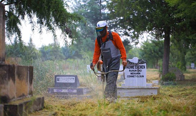 Battalgazi Belediyesi mezarlıkların bakım ve temizliğini sürdürüyor