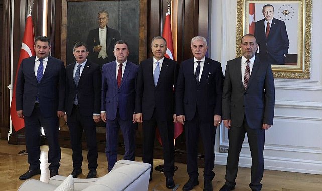 Bayburt il protokolü İçişleri Bakanı Yerlikaya ile görüştü