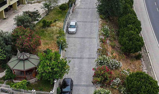 Bayraklıdede Mahallesi'ne yatırımlar sürüyor