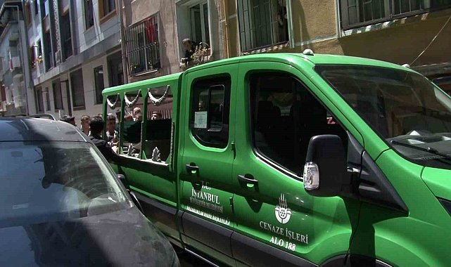Bayrampaşa'da polis memuru evinde ölü bulundu