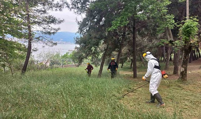 Belediye ekiplerinden yoğun mesai