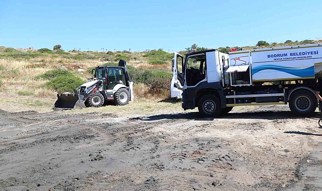 Belediyeden plajlarda temizlik ve düzenleme çalışması