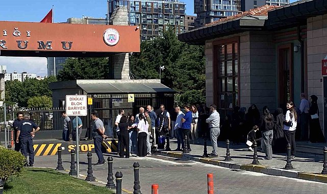 Beyoğlu'nda öldürülen genç kızın cenazesi Adli Tıp'tan alındı