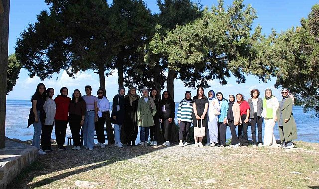 Beyşehir'de öğrenim gördükleri ilçeyi tanıdılar