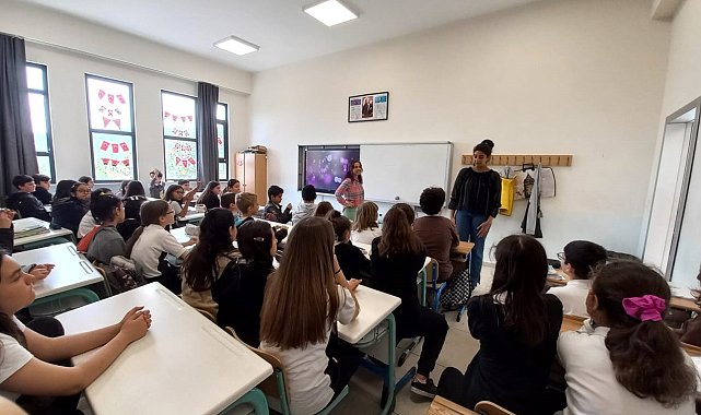 Bilecik'te dil köprüleri kuruluyor