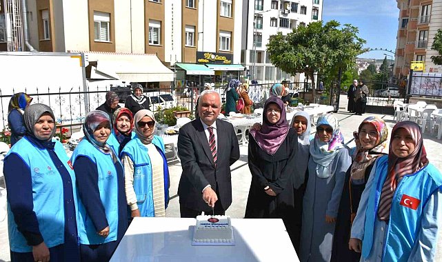Bilecik'te hayır çarşısı düzenlendi
