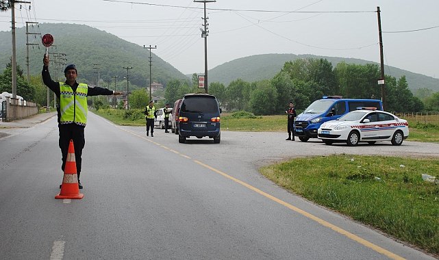 Bir ayda 646 araç ve 222 sürücü trafikten men edildi