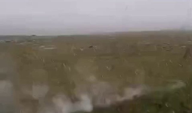 Bir metre ötelerine düşen yıldırım büyük korku yaşattı