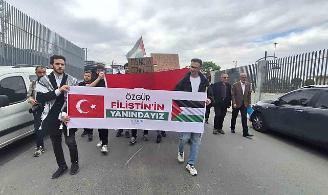 Biruni Üniversitesi'nden Filistin'e destek yürüyüşü