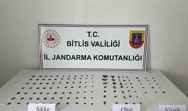 Bitlis'te 131 parça tarihi eser ele geçirildi