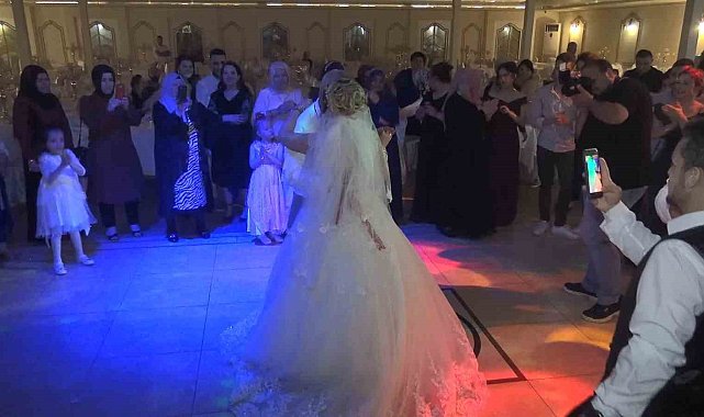Bu ilçede dar gelirli ailelerin düğünleri belediyeden