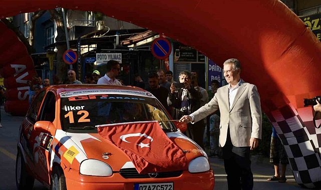 Buharkent'te Türkiye Tırmanma Yarışı sembolik startla başladı