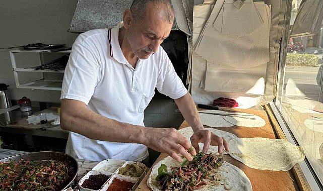 Burada ciğer yemek için erken kalkmak gerekiyor: Sadece 2 saat açık kalıyor, kapış kapış gidiyor