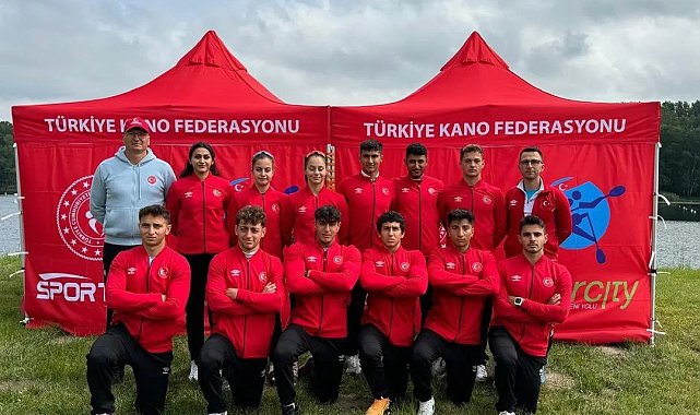 Bursa Büyükşehir Belediyesporlu kanocular Slovakya'dan 4 madalyayla döndü