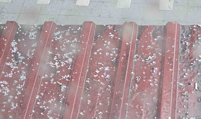 Bursa Orhangazi'de dolu etkili oldu