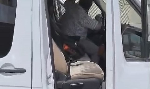 Bursa'da dolmuş şoförlerinin kavgası kamerada