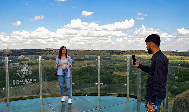 Büyükşehir belediyesi seyir terasını vatandaşlara ücretsiz yaptı