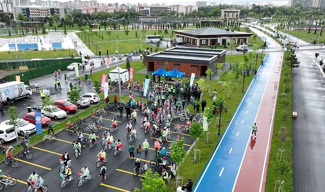 Büyükşehir'in 11. Yeşilay Bisiklet Turu'na yoğun ilgi