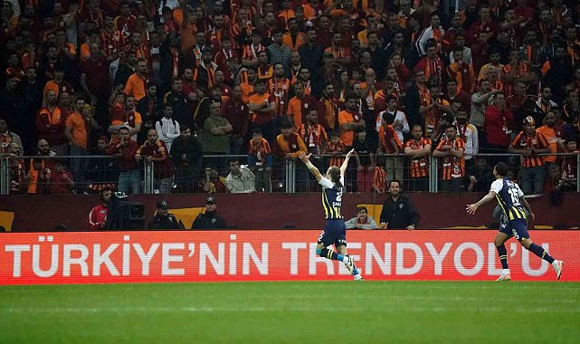 Çağlar Söyüncü, ikinci golünü derbide attı