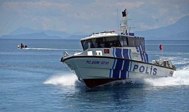 Can kurtarmak için saniyelerle yarışıyor, suyun altını üstüne getiriyorlar