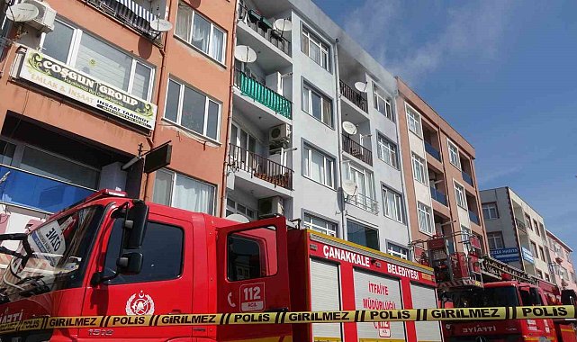 Çanakkale&#039;de 4 katlı apartmanda yangın paniği