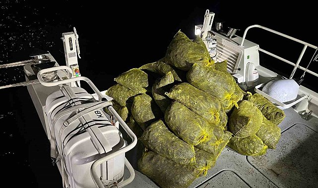 Çanakkale'de bin 300 kilogram midye ele geçirildi