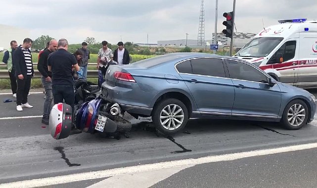 Çerkezköy'de feci kaza: Kırmızı ışıkta duran otomobilin altına girdi