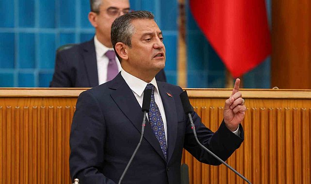 CHP lideri Özel: "CHP'nin Genel Başkanı olarak kendi adaylığımı dayatmak gibi bir hata yapmayacağımdan herkes emin olsun"