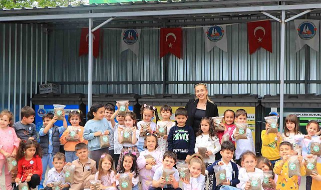 Çiftlikköy'de minikler çevre müfettişi oldu