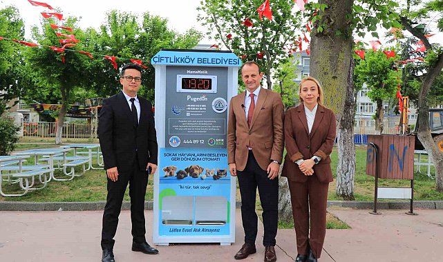Çiftlikköy'de patili dostlara otomat