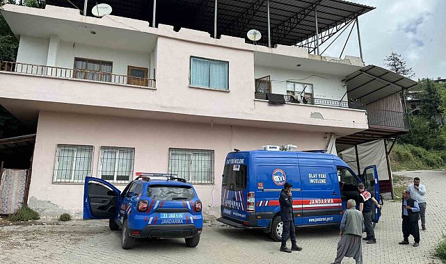 Cinnet geçiren anne, 9 yaşındaki çocuğunu öldürdü