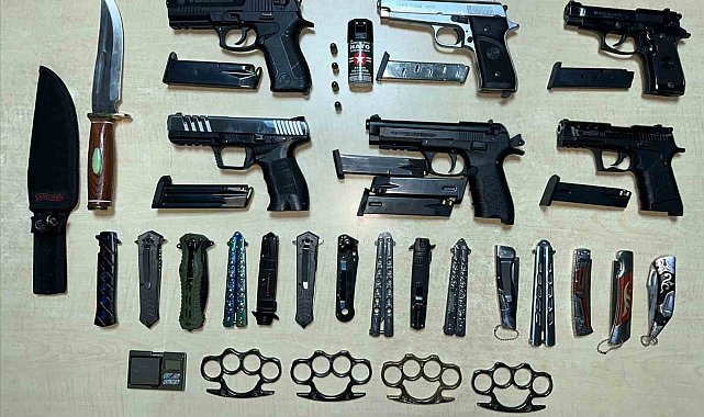 Çukurova polisi 36 silah ele geçirirken 251 suçluyu yakaladı