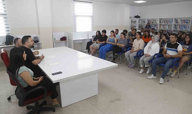 Çukurova'dan gençlere 'Sınav Kaygısını Giderme' semineri