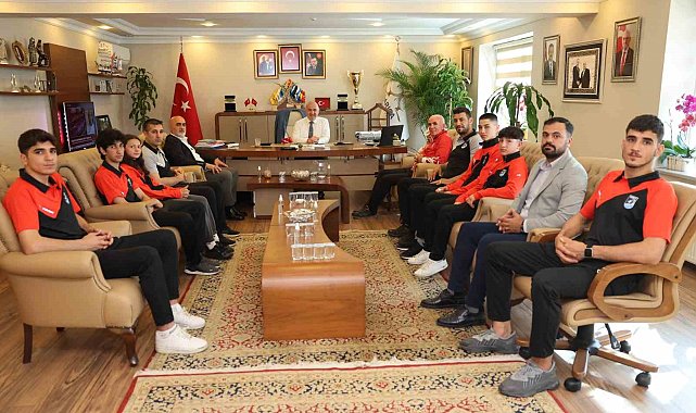 Darıcalı sporcular Başkan Bıyık'la bir araya geldi