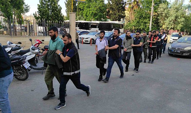 DEAŞ operasyonunda gözaltına alınan şüpheliler adliyeye sevk edildi