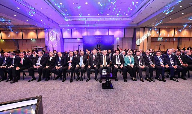 DEİK'in 37. Olağan Seçimli Genel Kurulu İbrahim Burkay'ın Divan Kurulu Başkanlığında Yapıldı
