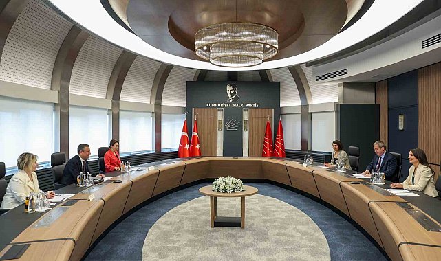DEM Parti'den CHP'ye ziyaret