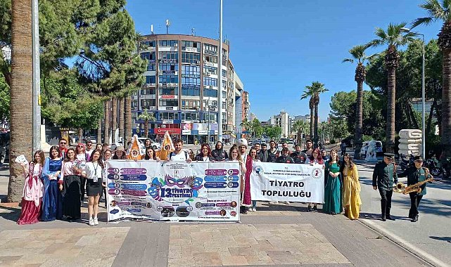Denizli'de 13. Tiyatro Festivali başladı